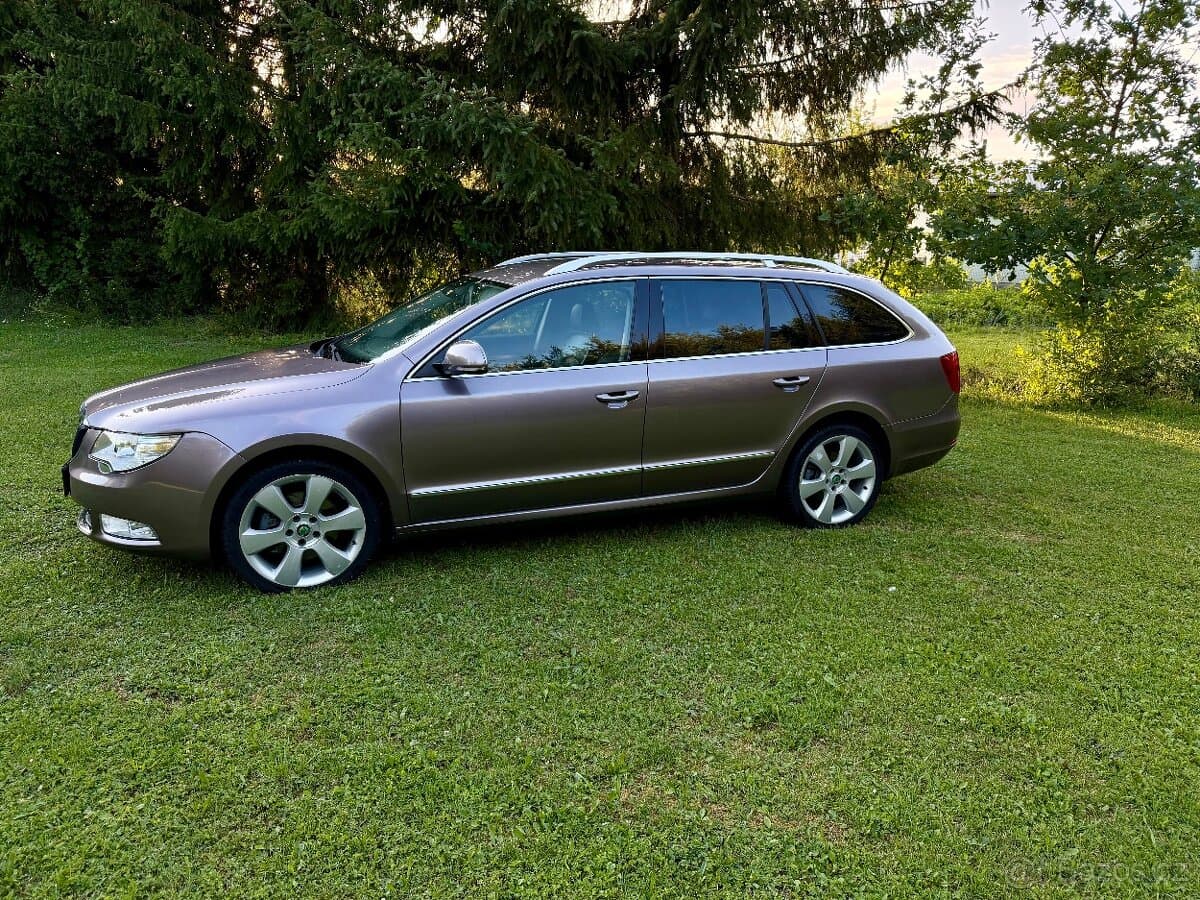 2011 Škoda SUPERB - 4
