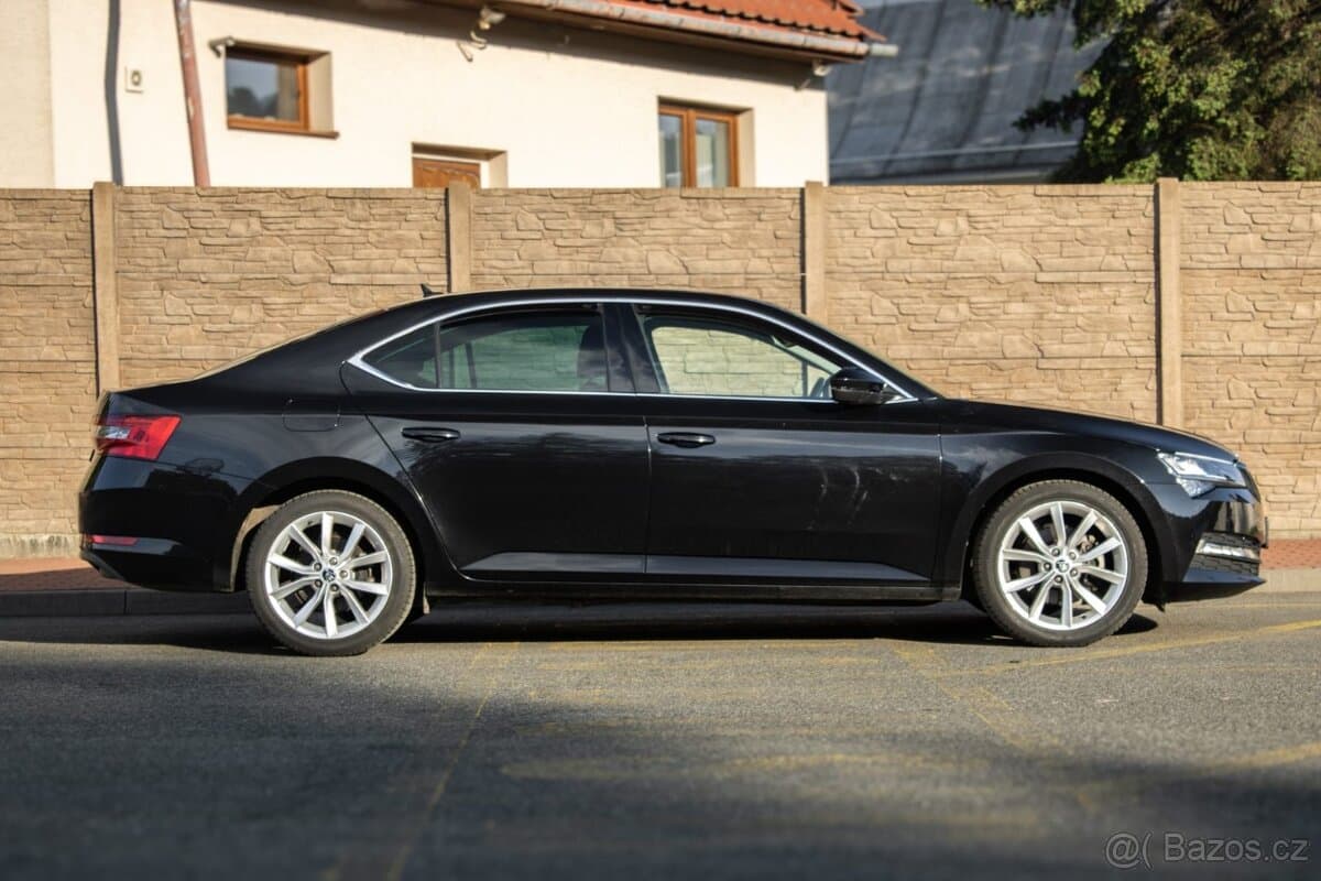 2019 Škoda SUPERB - 4