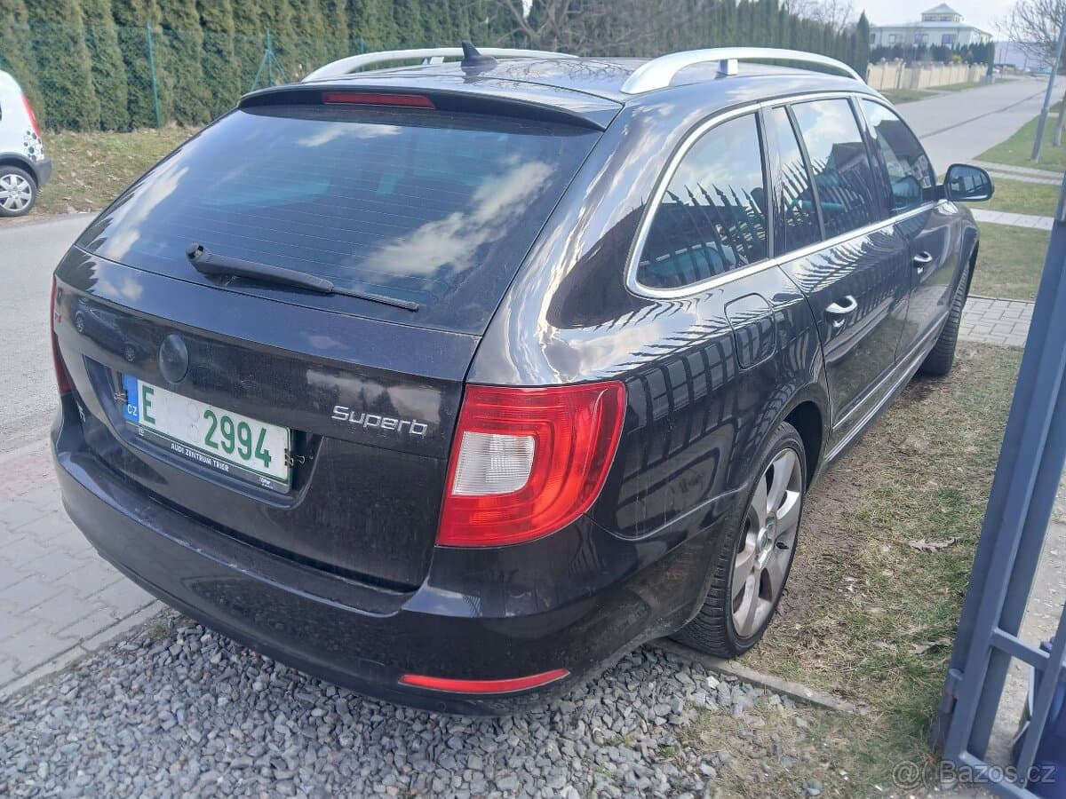 Škoda SUPERB - 4