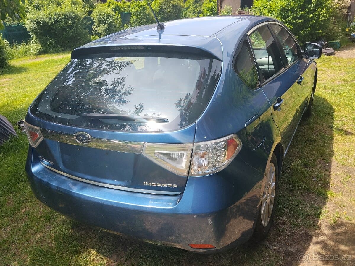 Subaru IMPREZA - 4