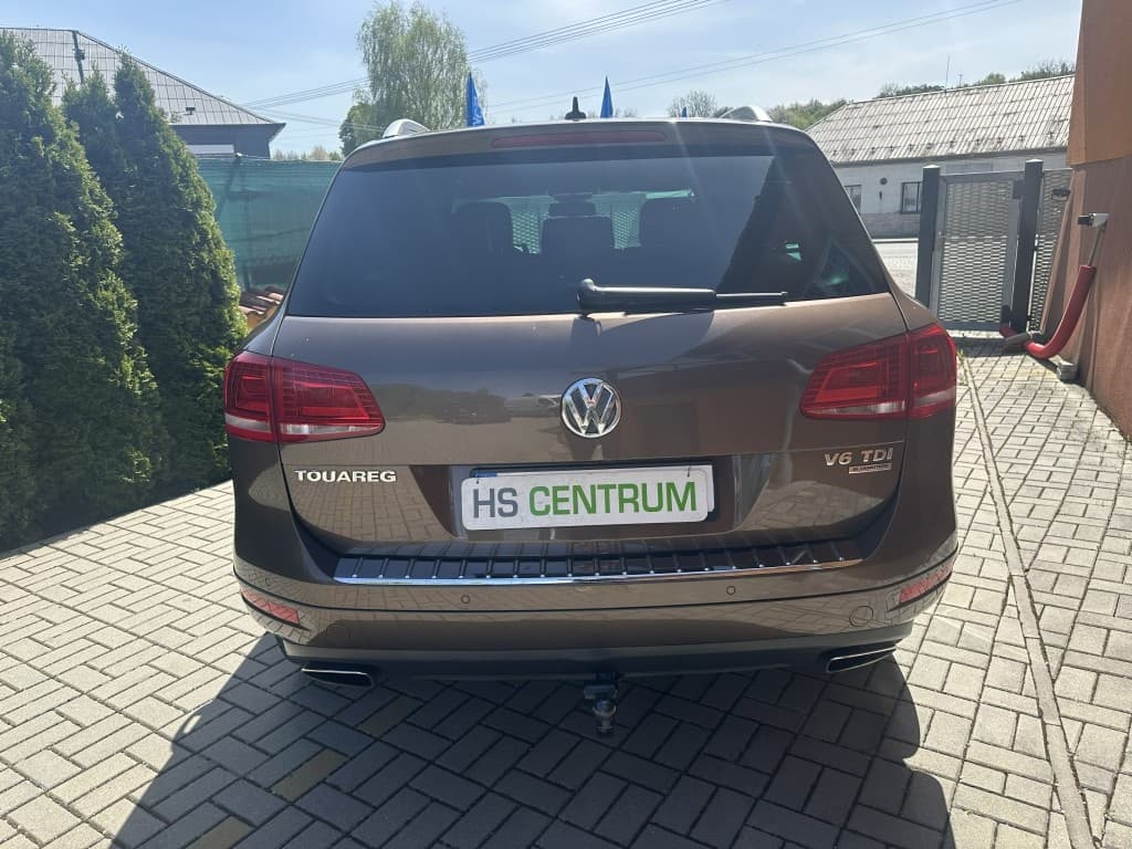 2012 Volkswagen TOUAREG - 4
