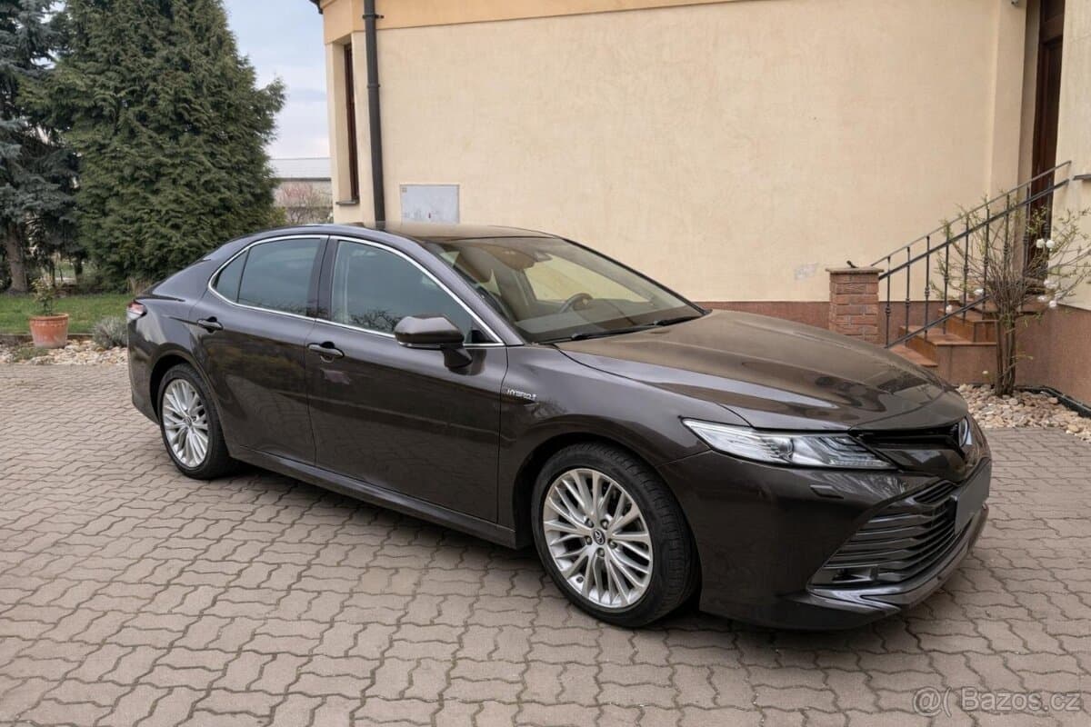 2019 Toyota CAMRY - 4