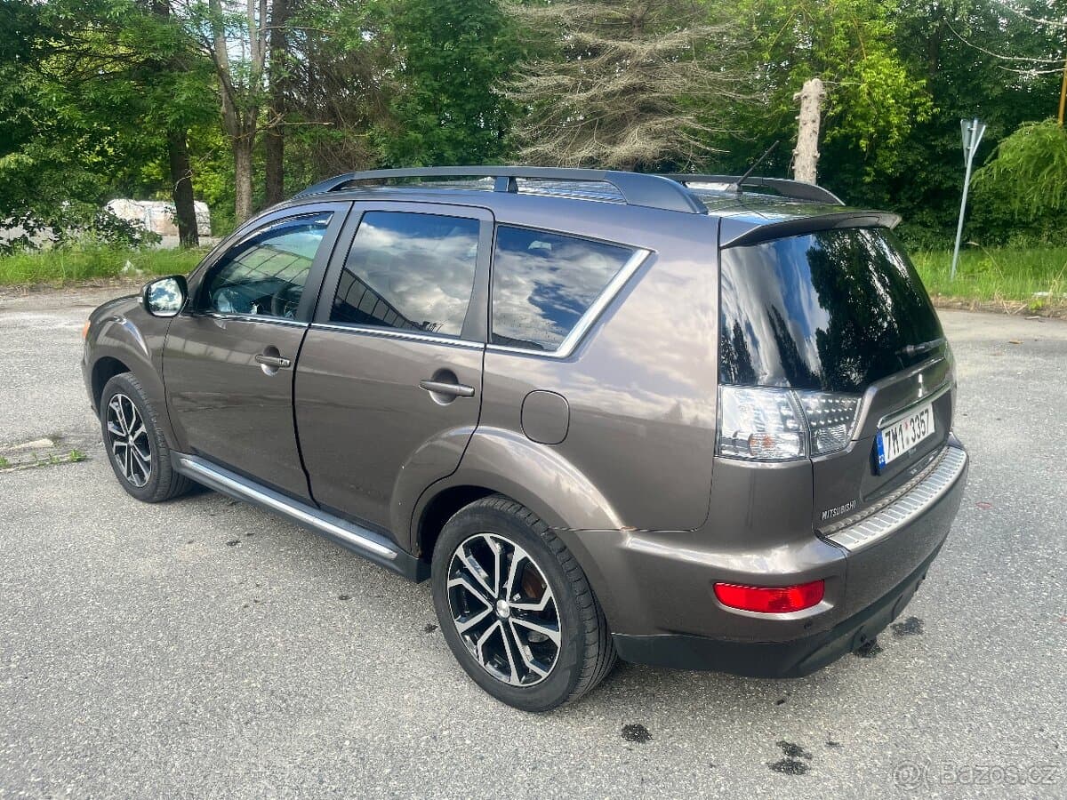 2011 Mitsubishi OSTATNÍ - 4