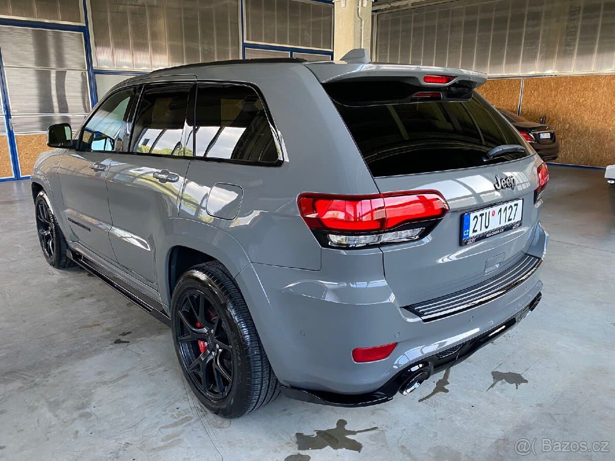 2020 Jeep CHEROKEE - 4