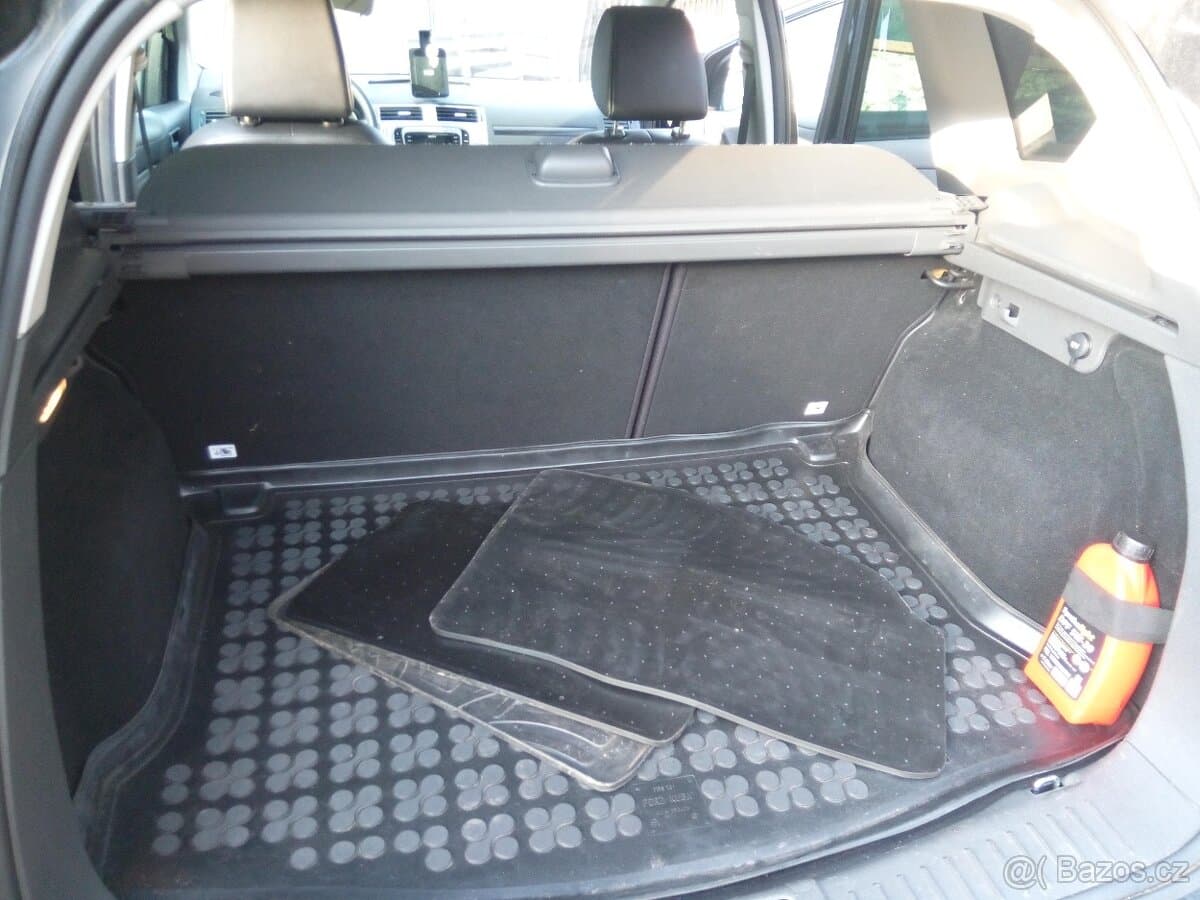 2010 Ford KUGA - 4