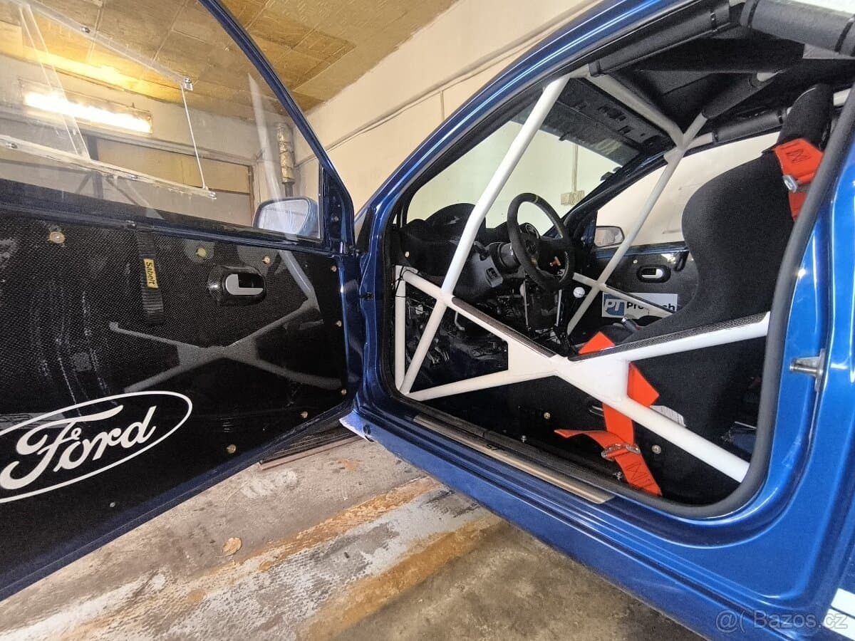2005 Ford FIESTA - 4