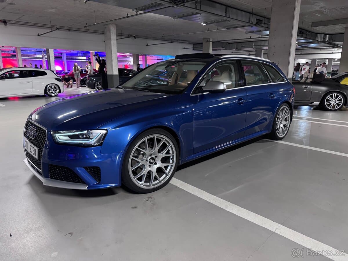 2013 Audi RS4 - 4