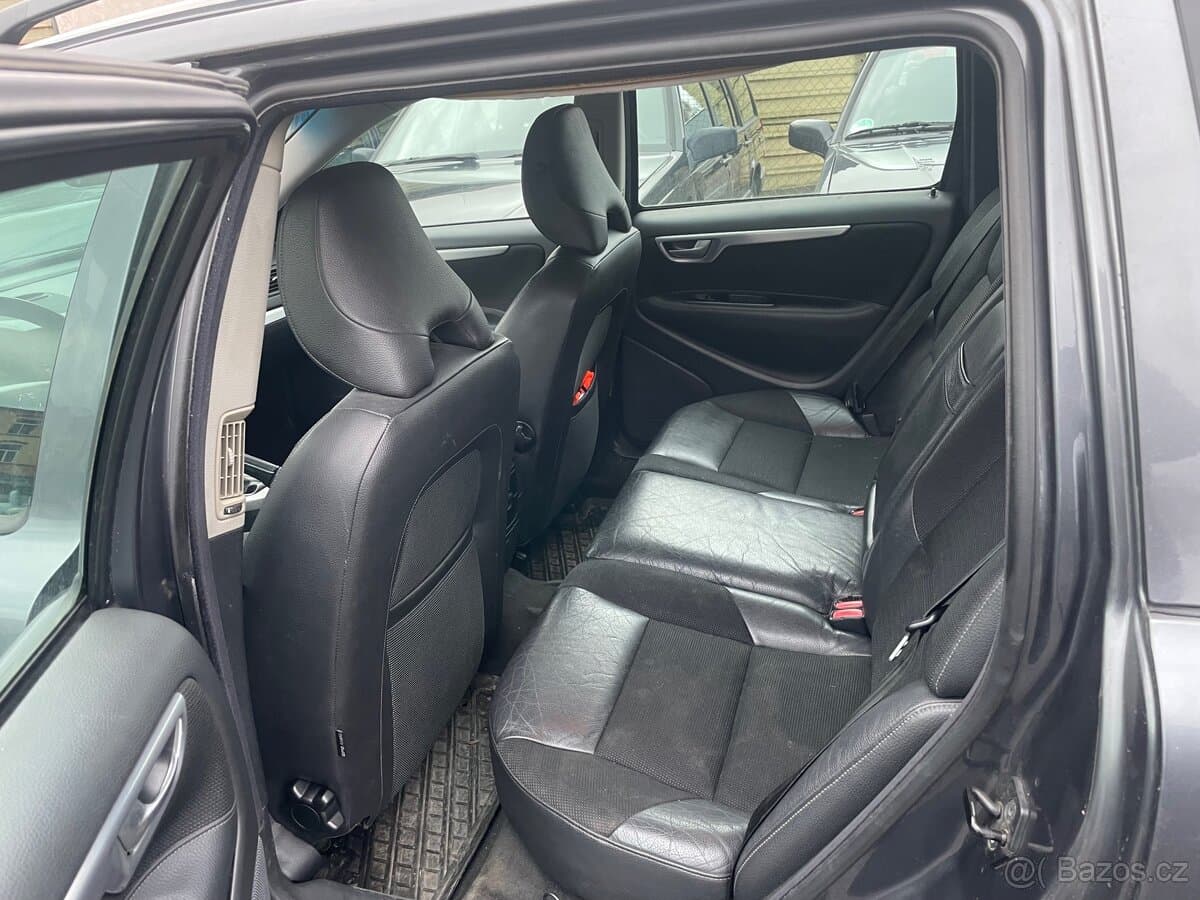 2007 Volvo V70 - 4
