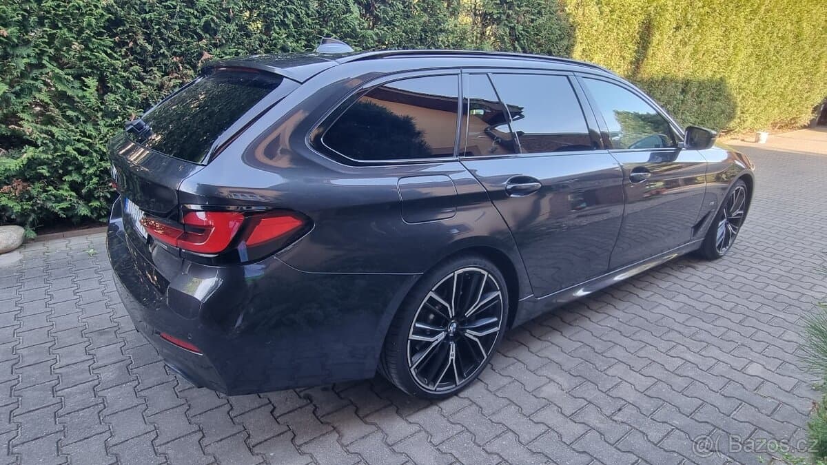 2022 BMW 5-SERIES - 4