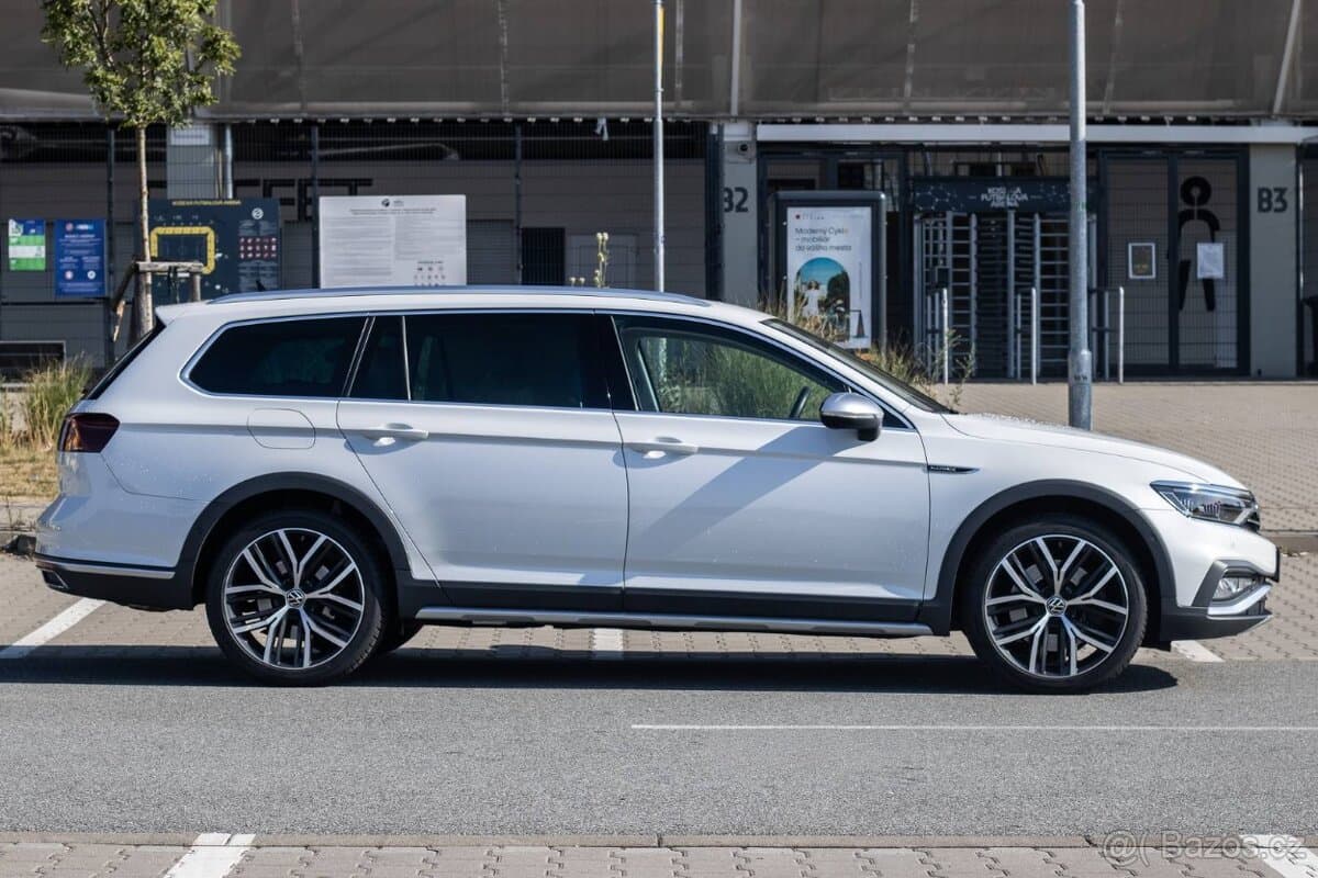 2022 Volkswagen PASSAT - 4
