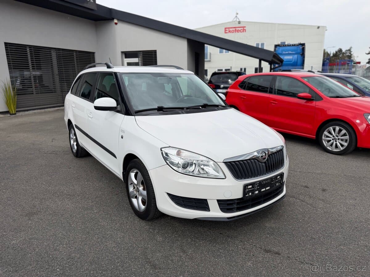 2011 Škoda FABIA - 4