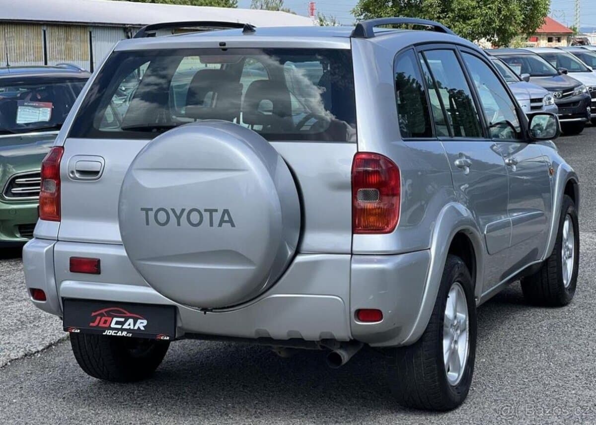 2003 Toyota RAV4 - 4