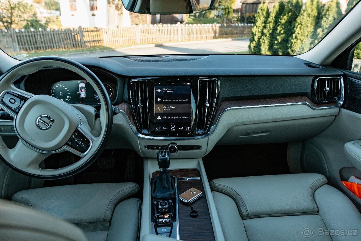2019 Volvo V60 - 4