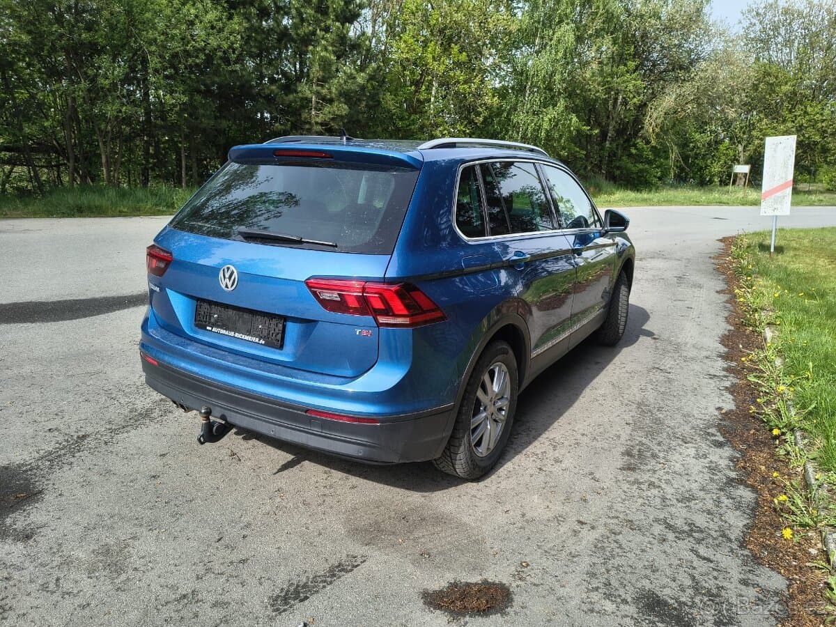 2017 Volkswagen TIGUAN - 4