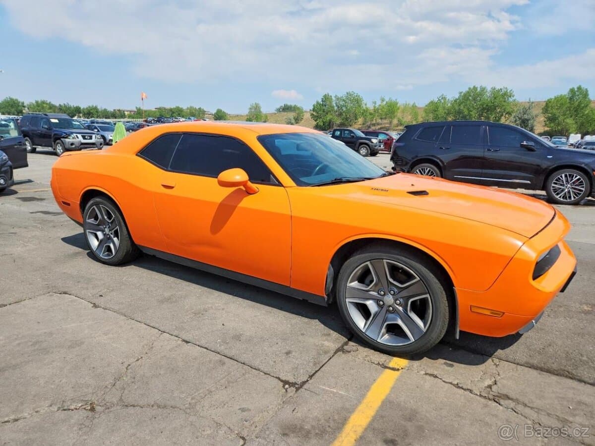 2012 Dodge CHALLENGER - 4