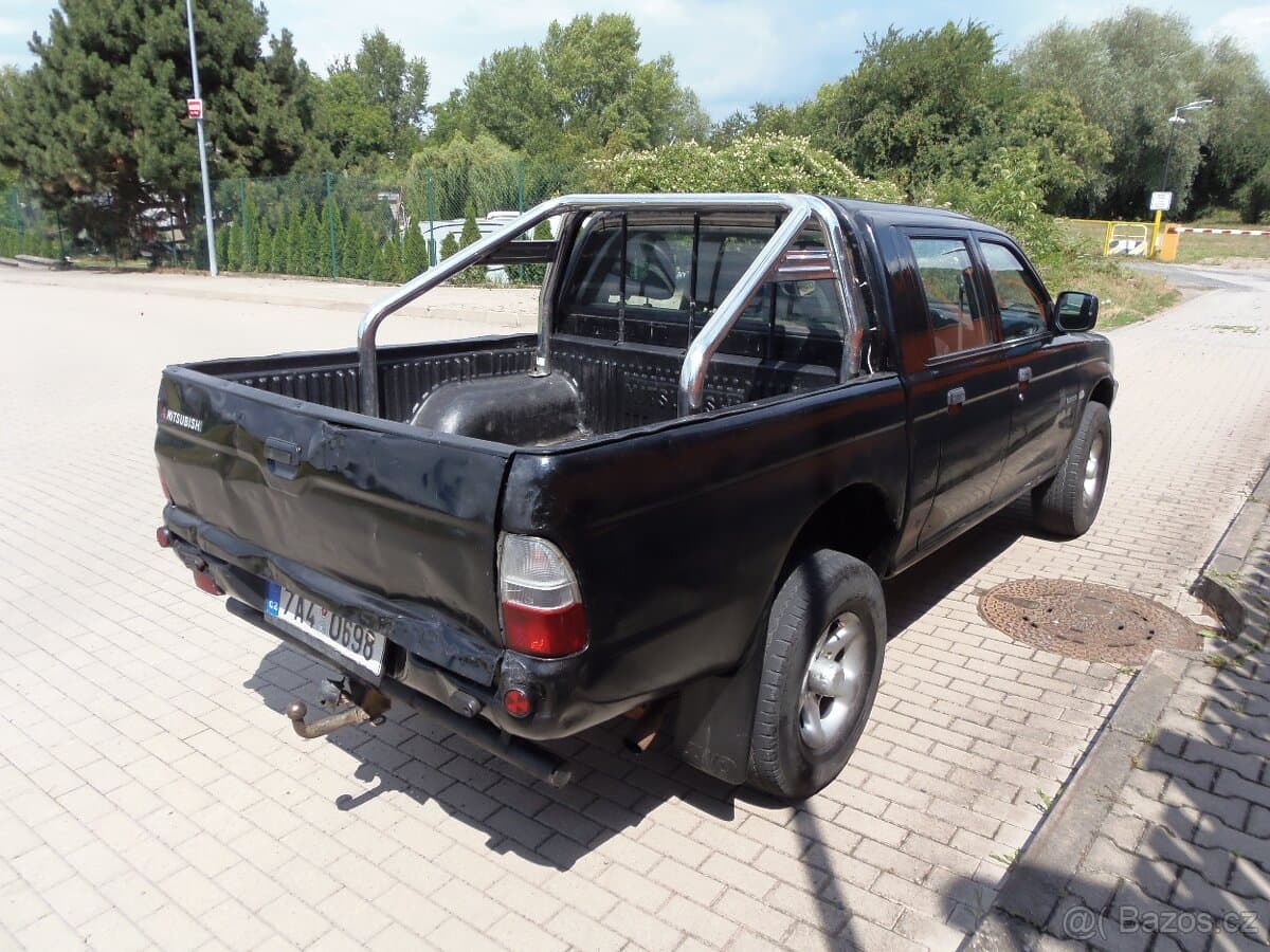 2002 Mitsubishi L200 - 4