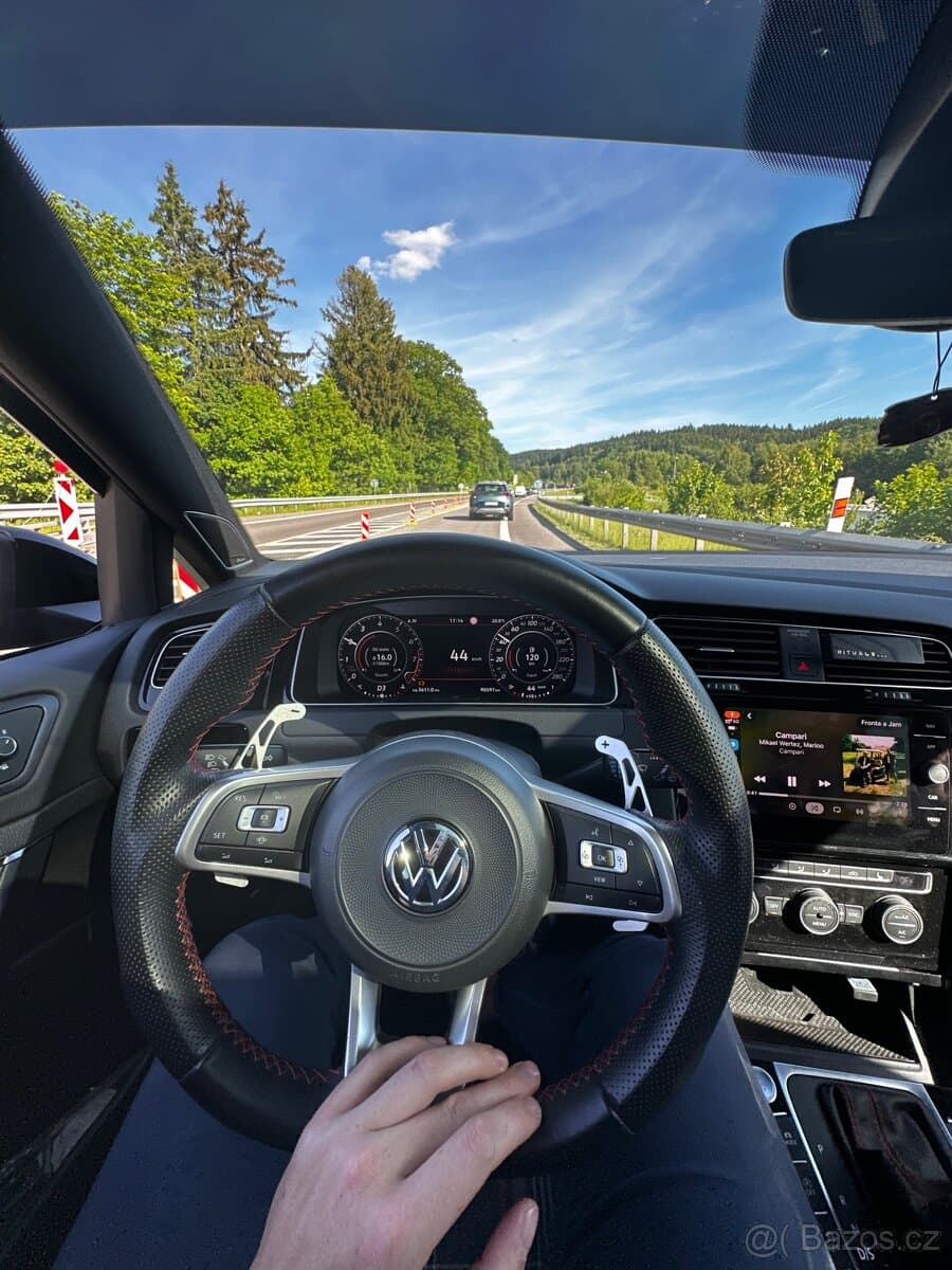 Volkswagen GOLF - 4