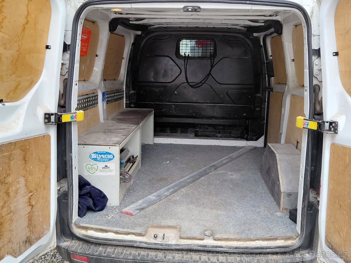 2014 Ford TOURNEO - 4