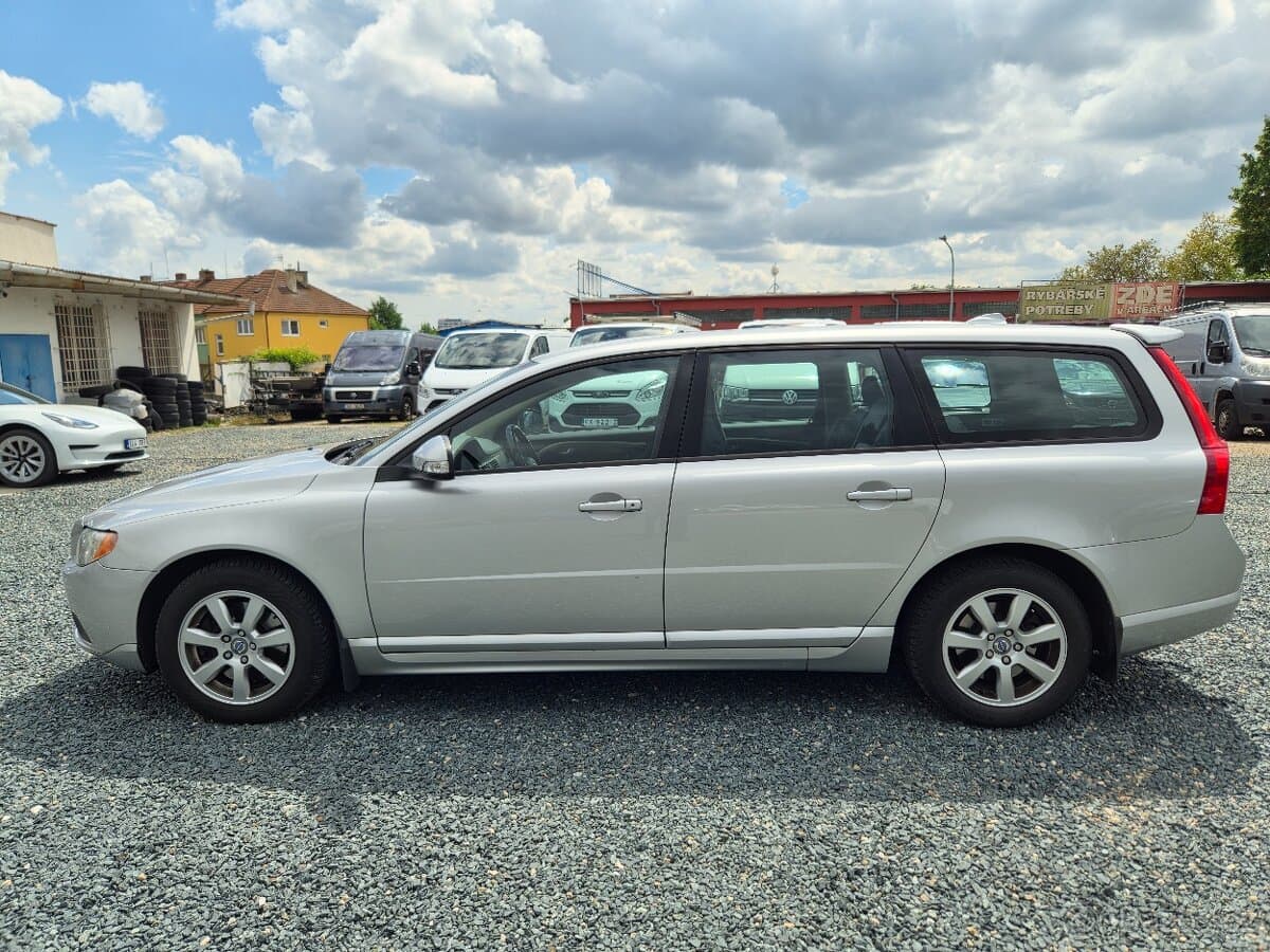 2008 Volvo V70 - 4