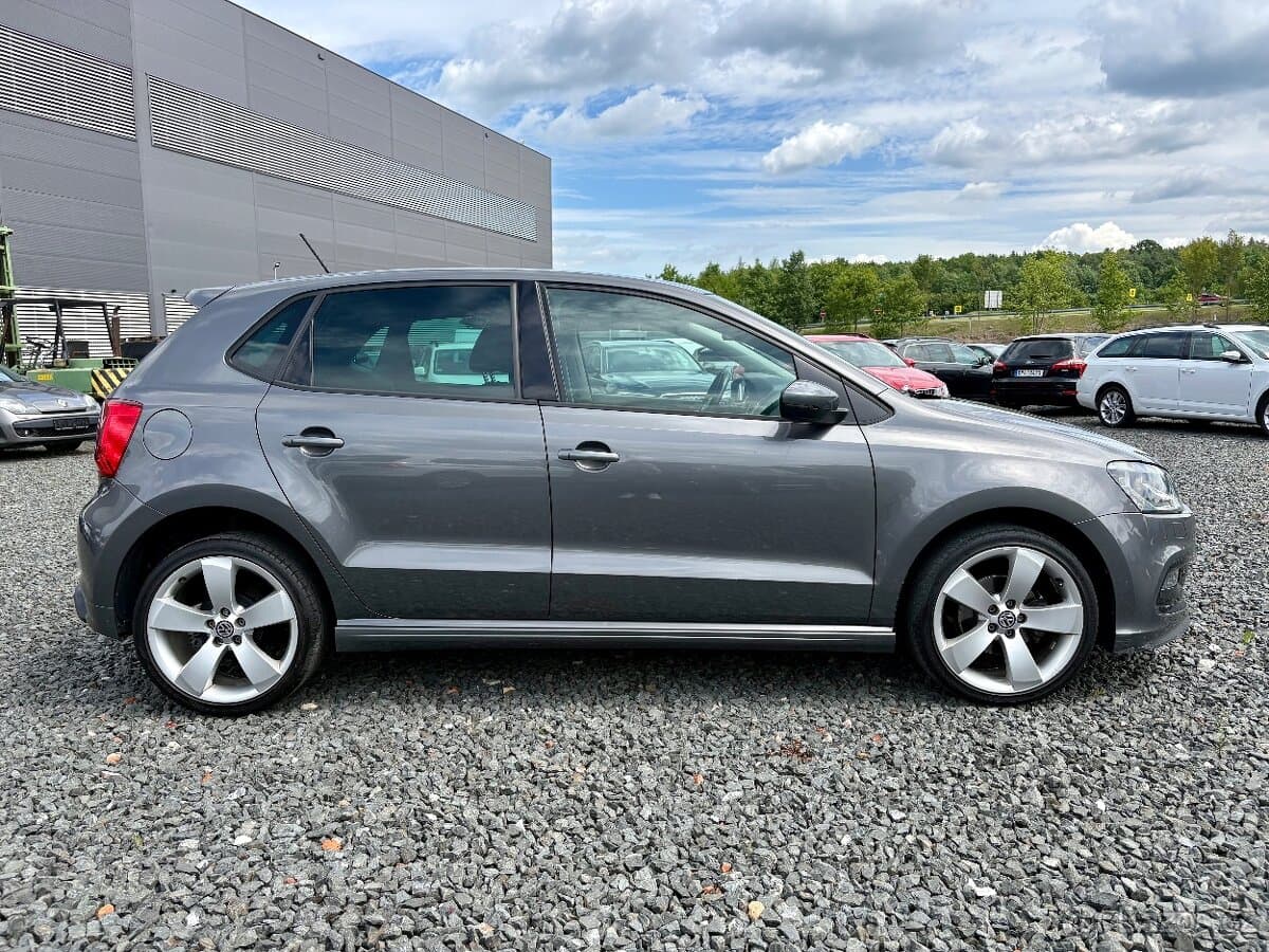 2016 Volkswagen POLO - 4