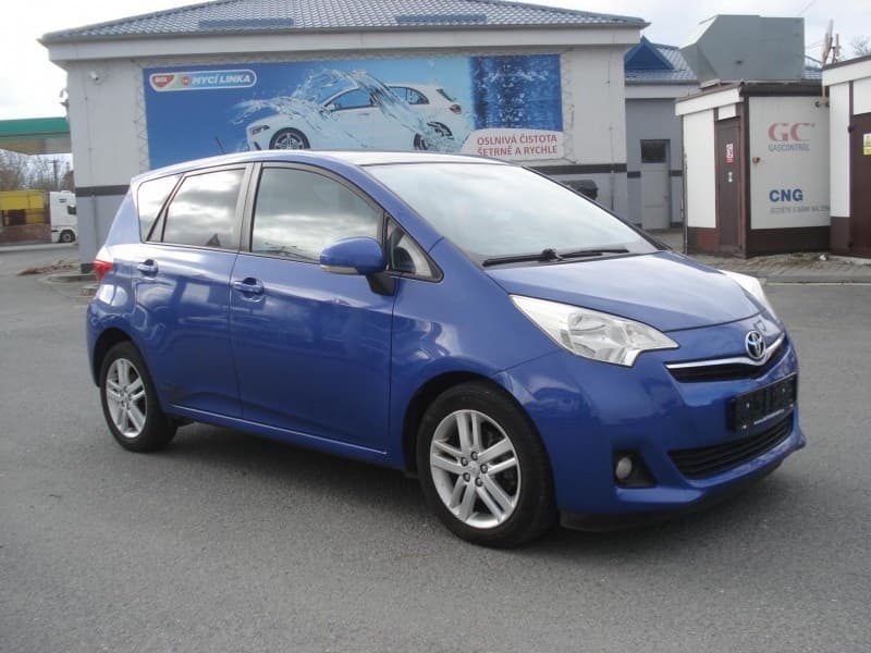 2011 Toyota VERSO - 4