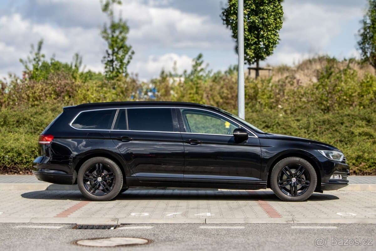 2016 Volkswagen PASSAT - 4