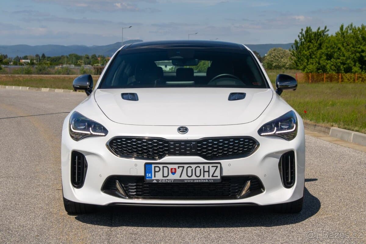 2021 Kia STINGER - 4