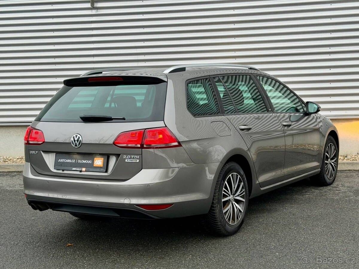 Volkswagen GOLF - 4