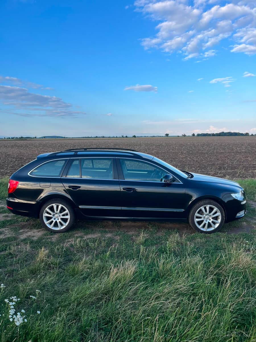 2011 Škoda SUPERB - 4