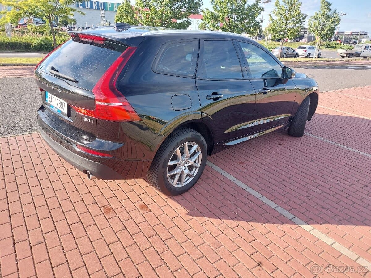 2021 Volvo XC60 - 4