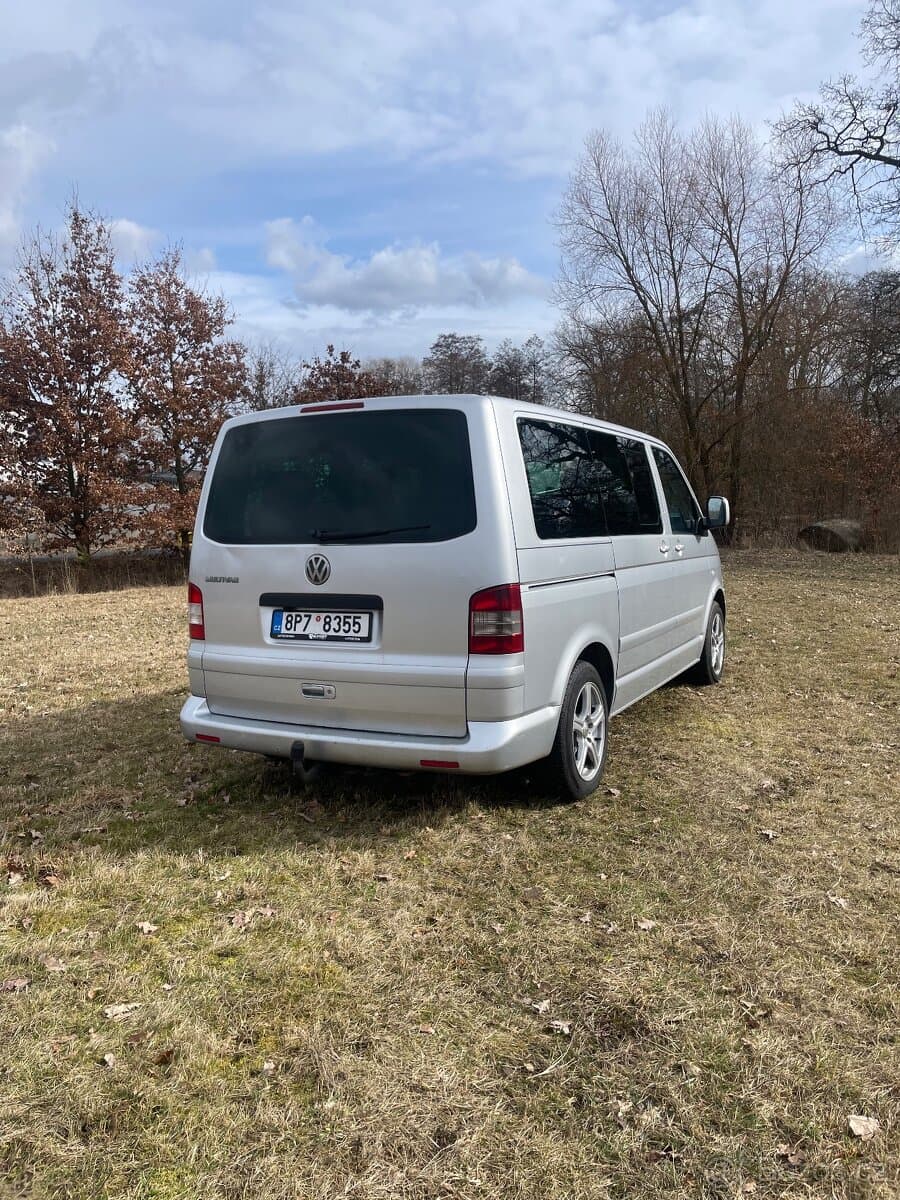 Volkswagen MULTIVAN - 4