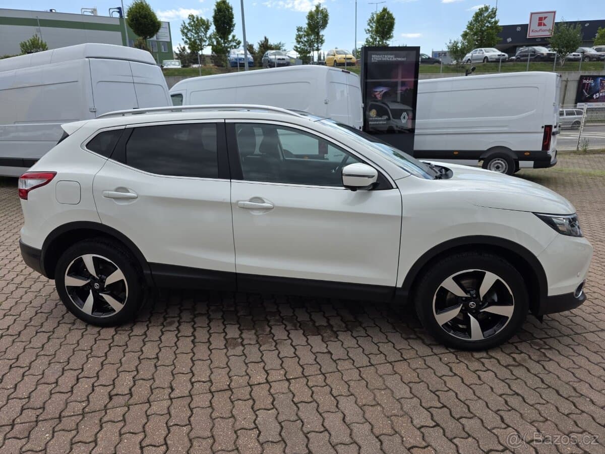 2017 Nissan QASHQAI - 4