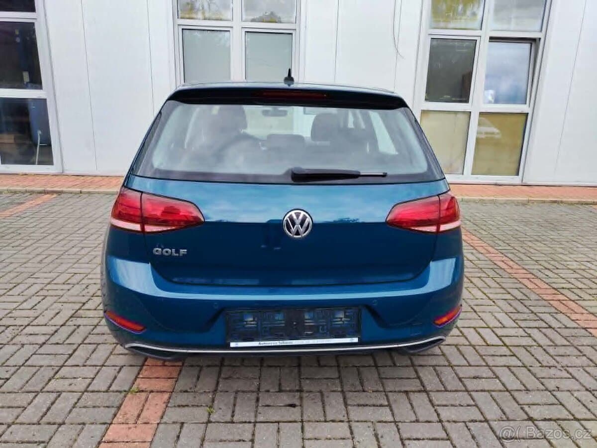 Volkswagen GOLF - 4