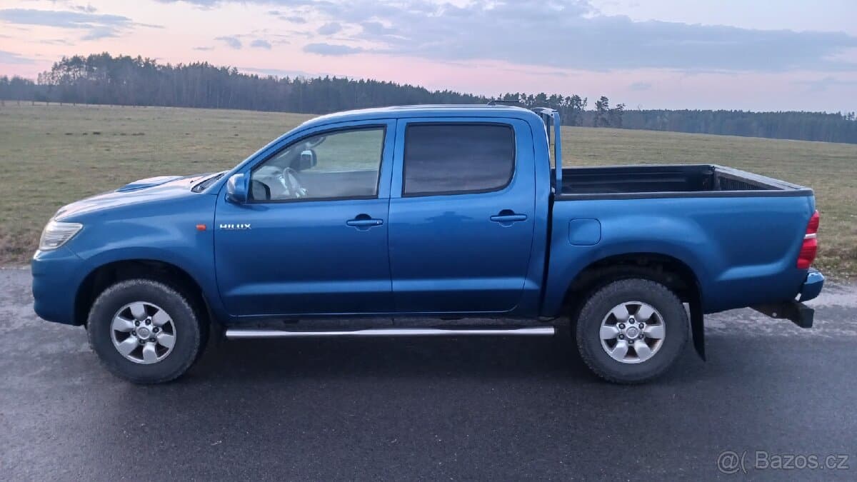 2013 Toyota HILUX - 4