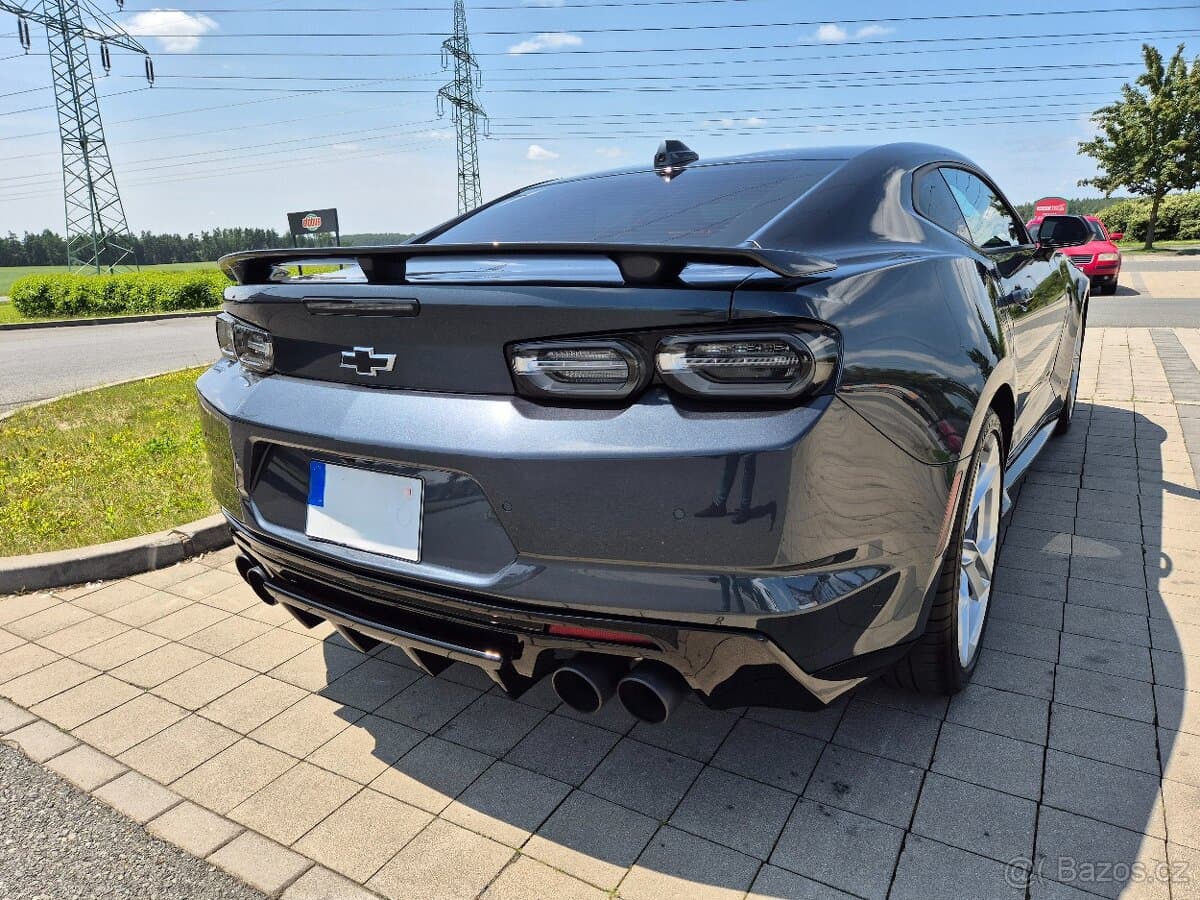 2022 Chevrolet CAMARO - 4