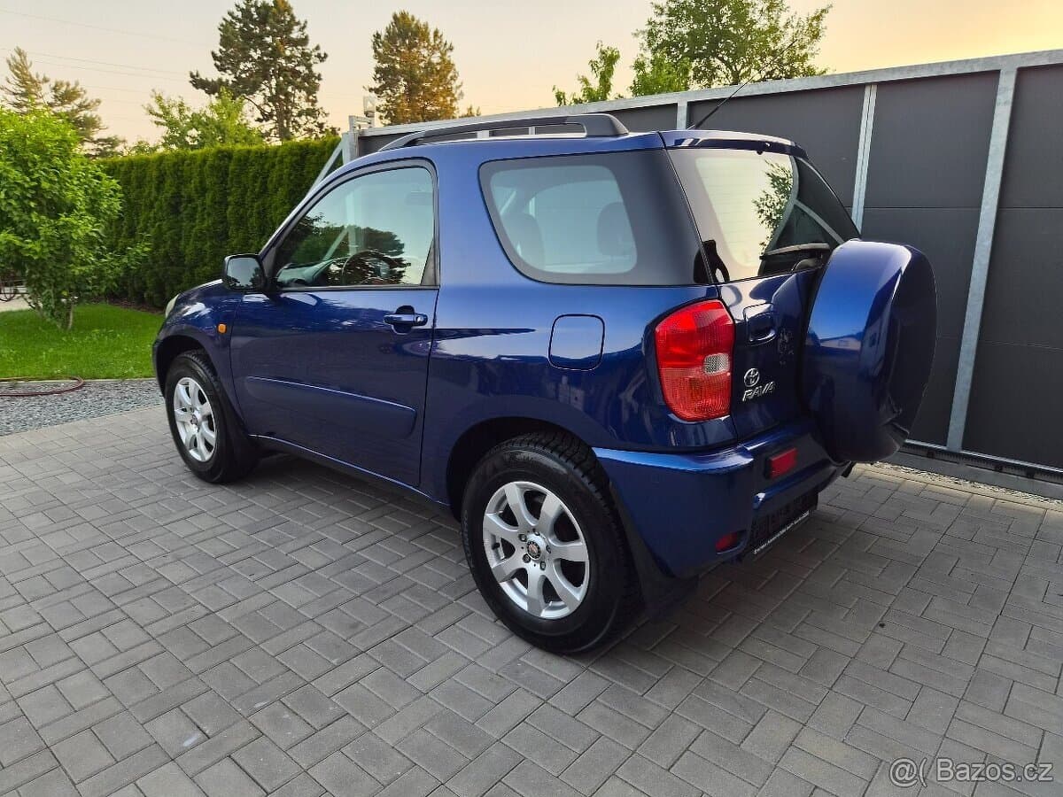 2003 Toyota RAV4 - 4