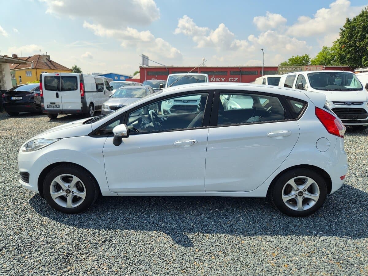 2015 Ford FIESTA - 4