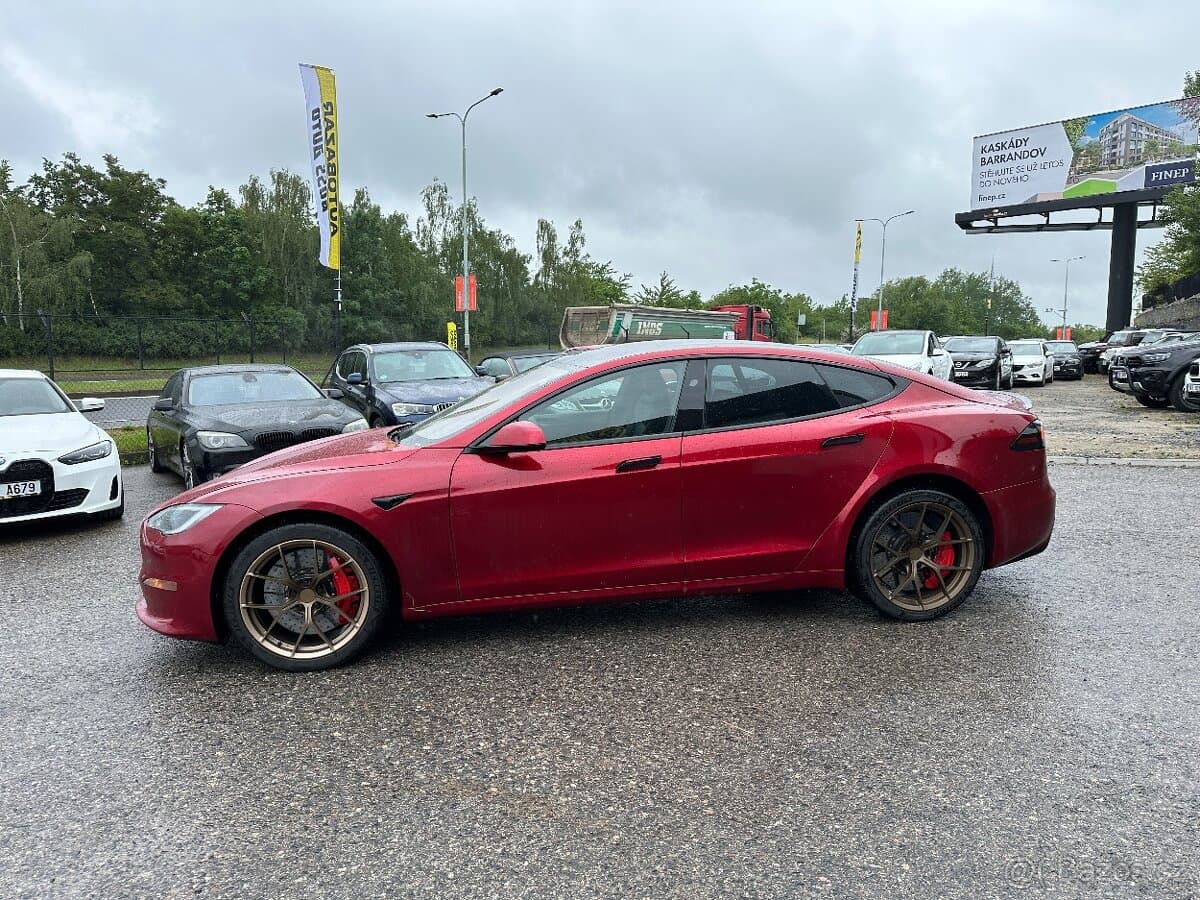 2024 Tesla MODEL S - 4