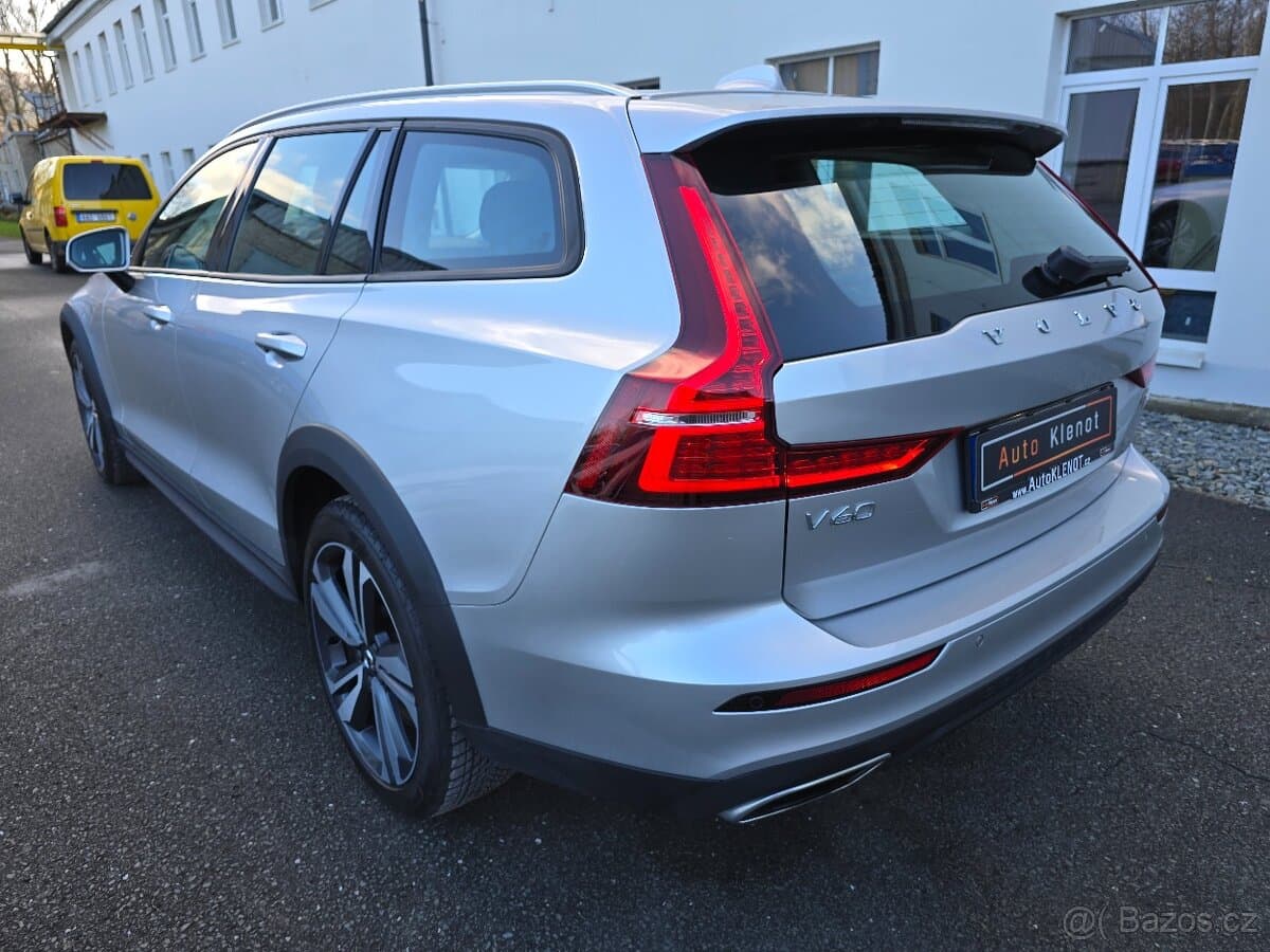 2021 Volvo V60 - 4