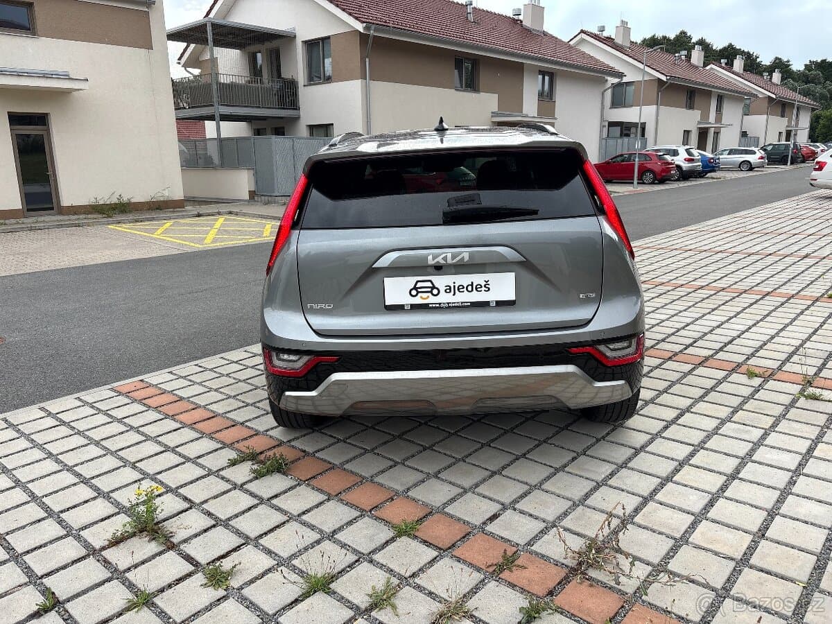 2022 Kia NIRO - 4