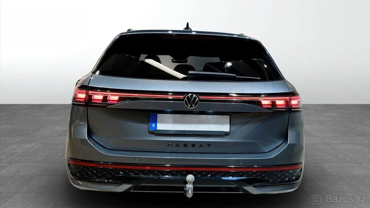 2025 Volkswagen PASSAT - 4