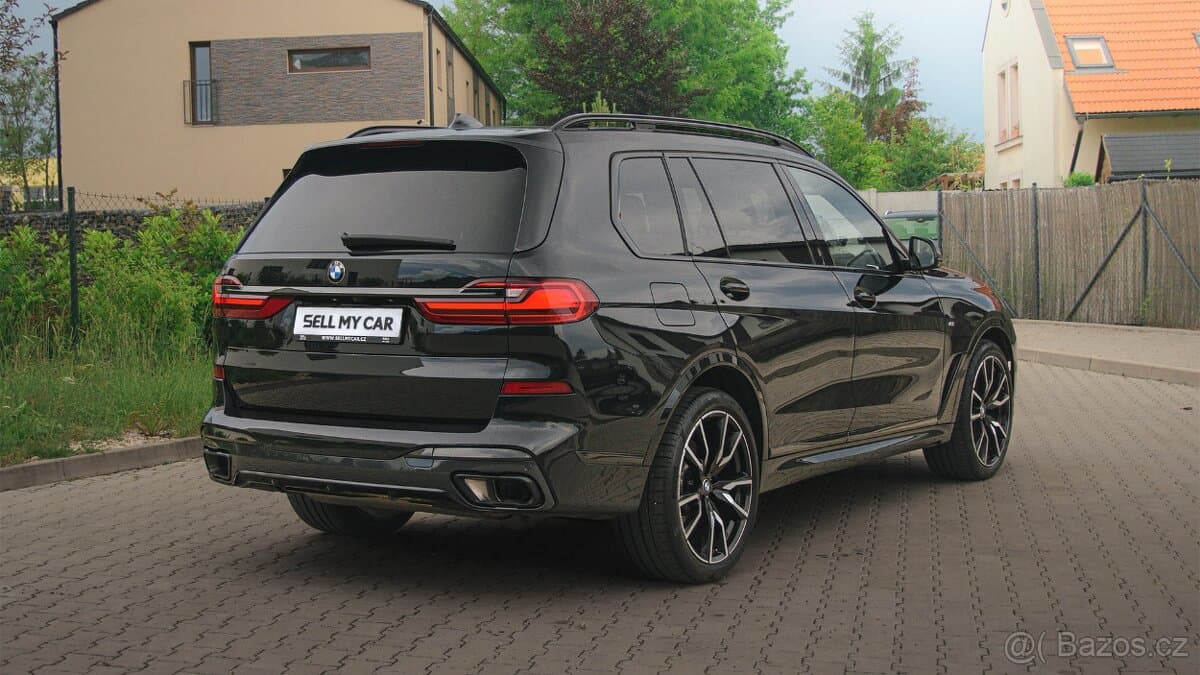 2021 BMW X7 - 4