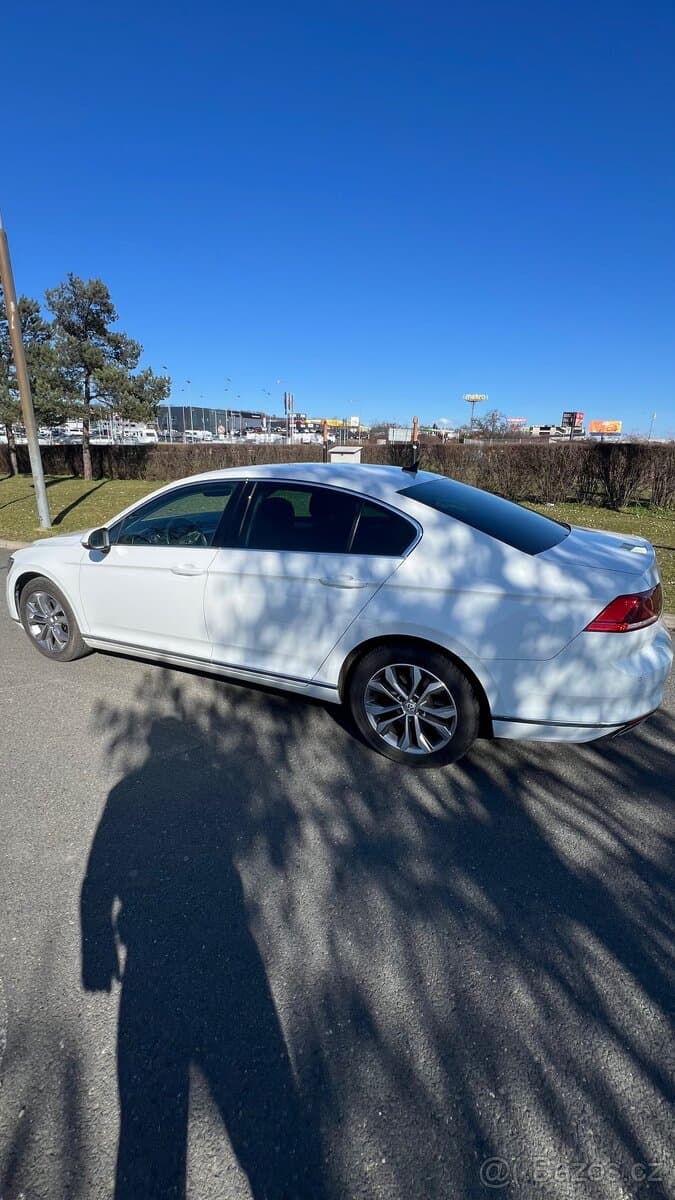 2020 Volkswagen PASSAT - 4