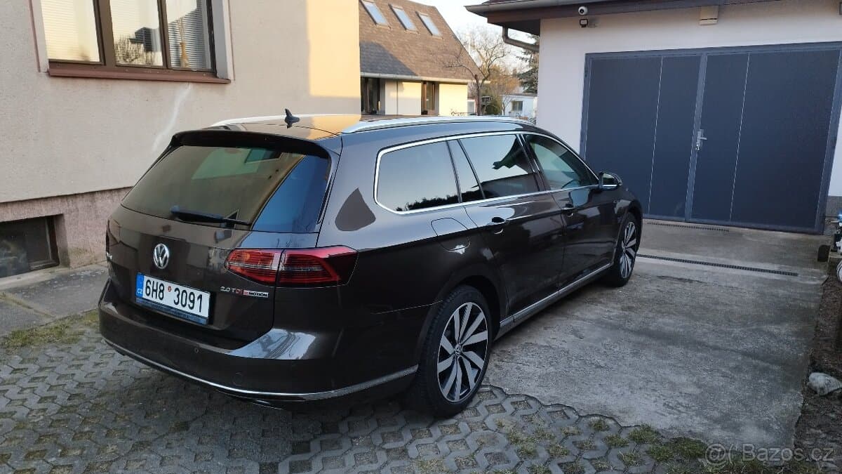 2017 Volkswagen PASSAT - 4