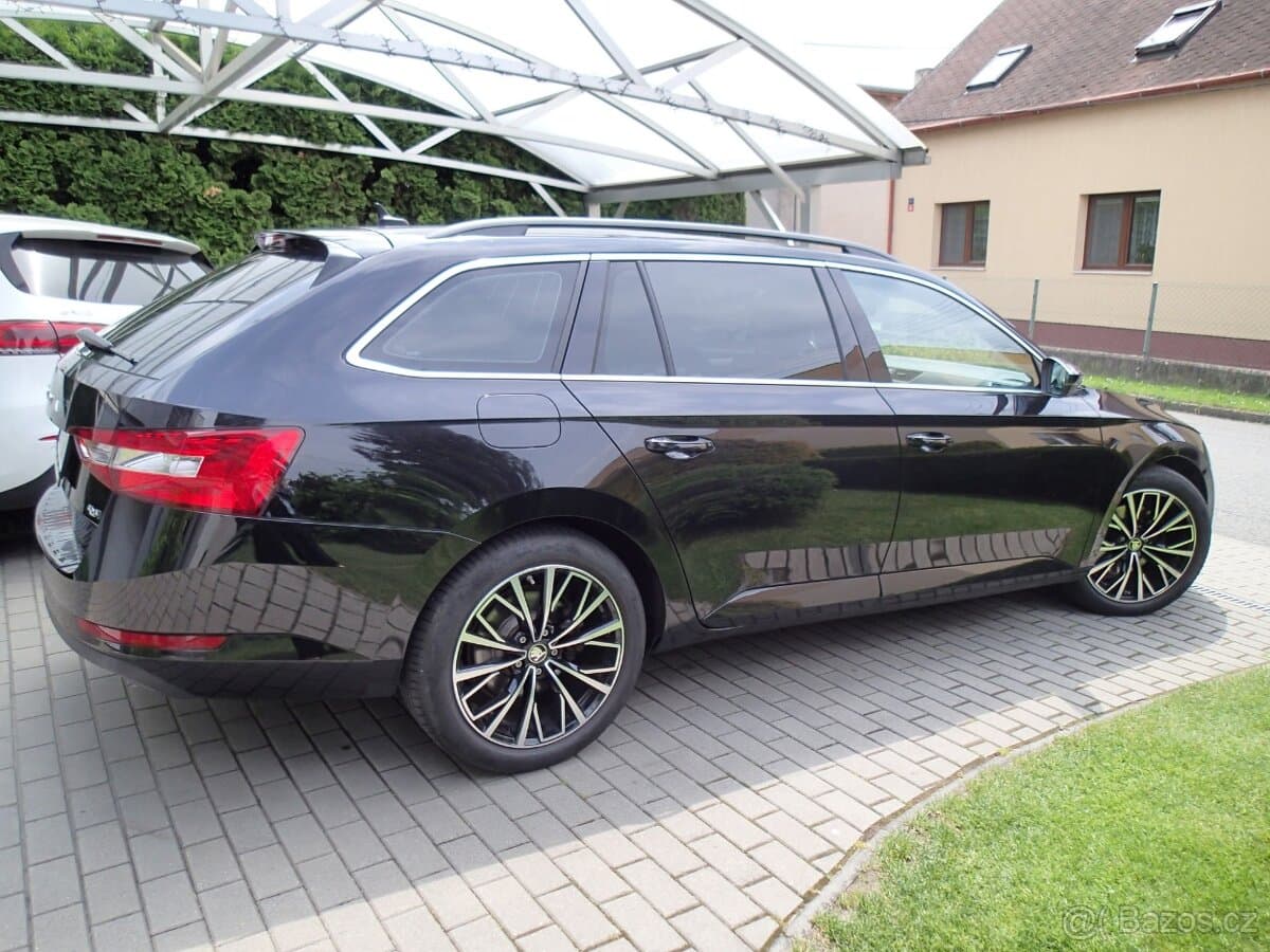 2019 Škoda SUPERB - 4