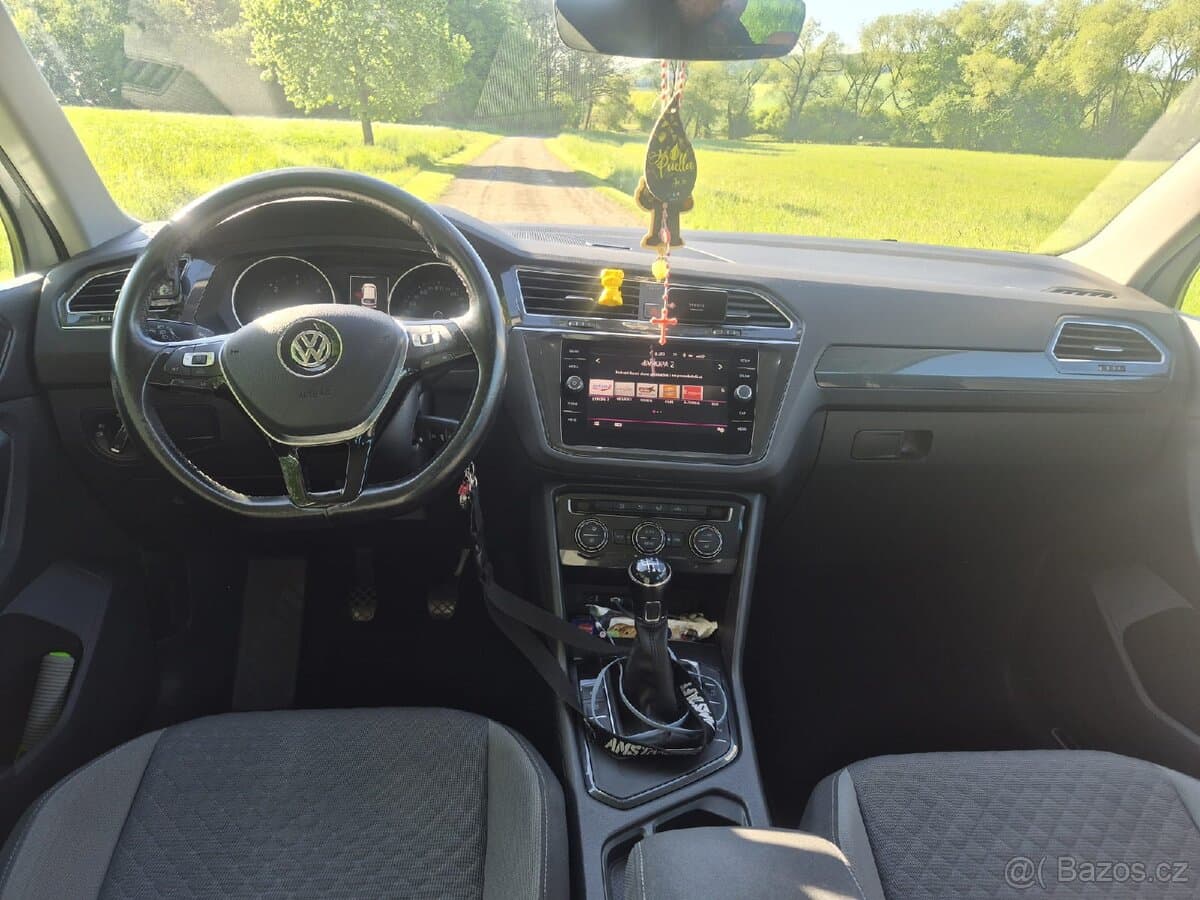 2018 Volkswagen TIGUAN - 4