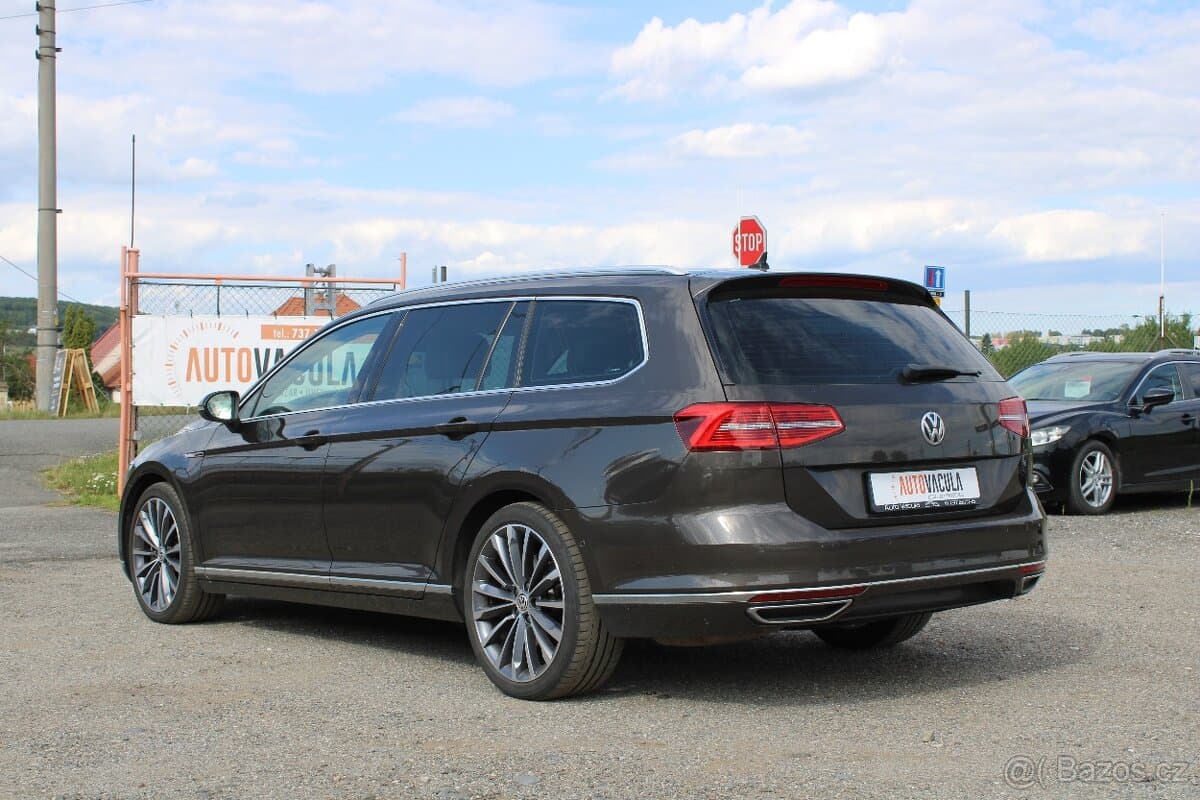 2015 Volkswagen PASSAT - 4