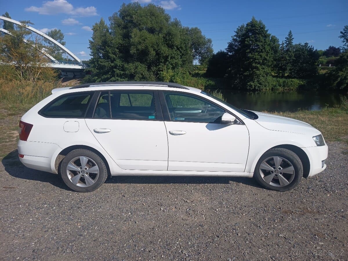 Škoda OCTAVIA - 4