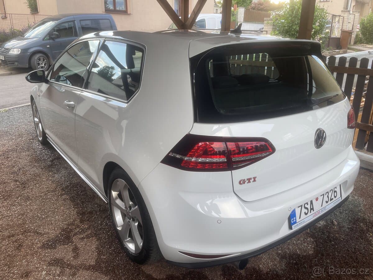 2016 Volkswagen GOLF - 4