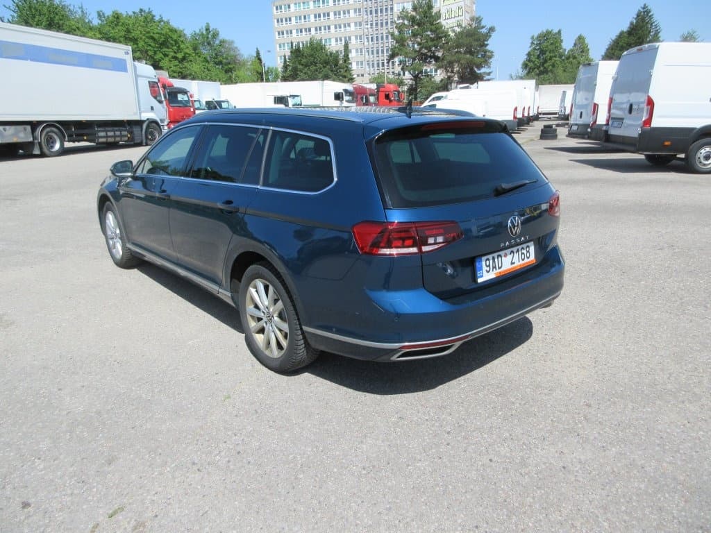 2022 Volkswagen PASSAT - 4